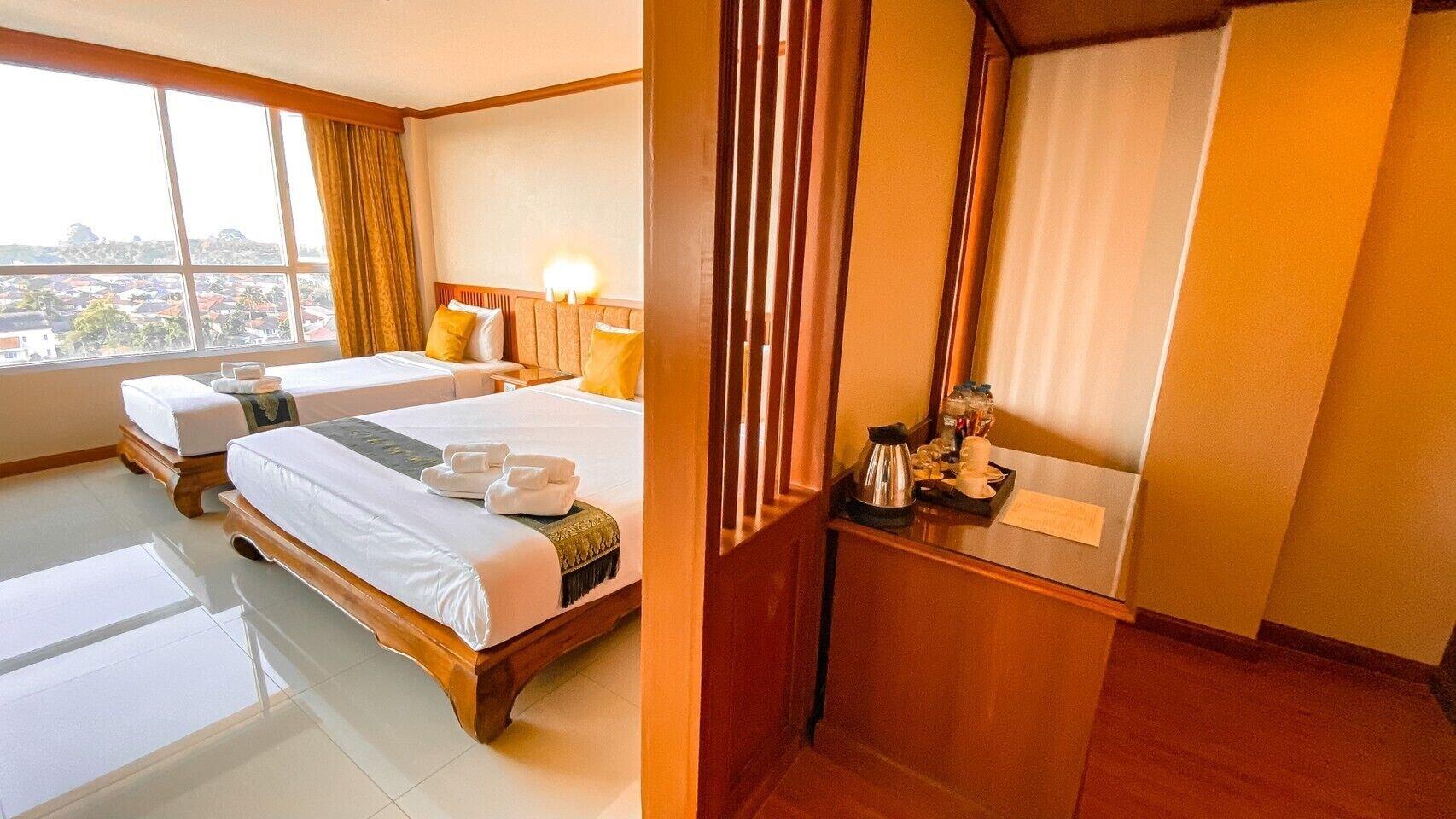 K Park Grand Hotel Sha Plus Certified Surat Thani Exterior foto