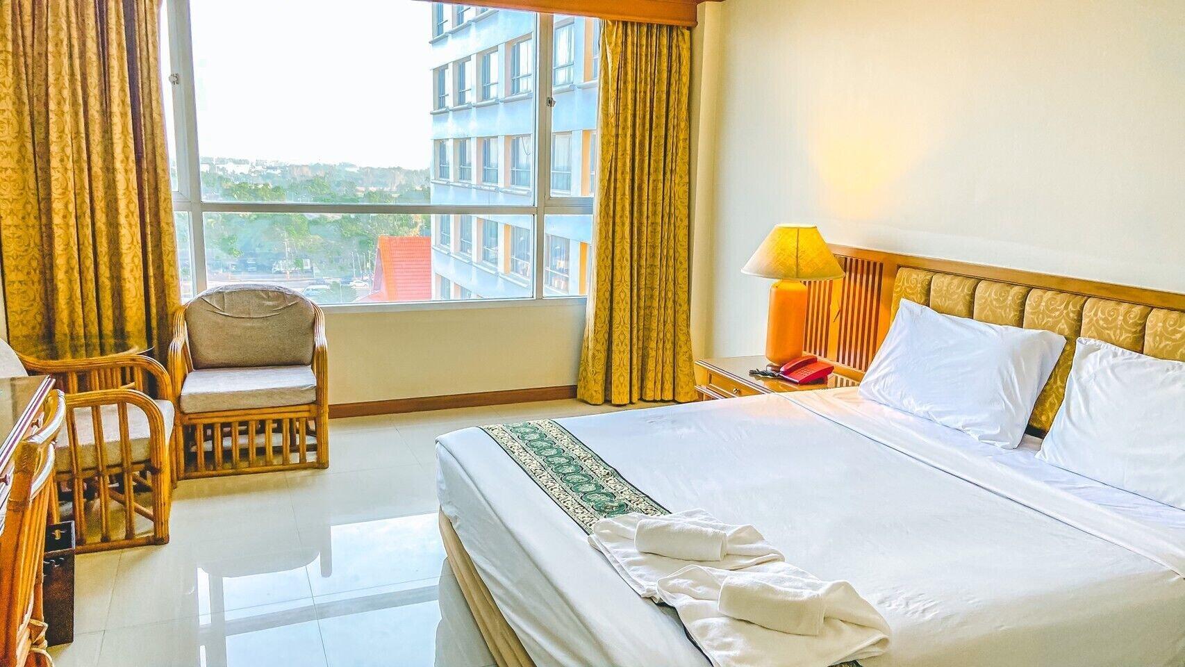 K Park Grand Hotel Sha Plus Certified Surat Thani Exterior foto