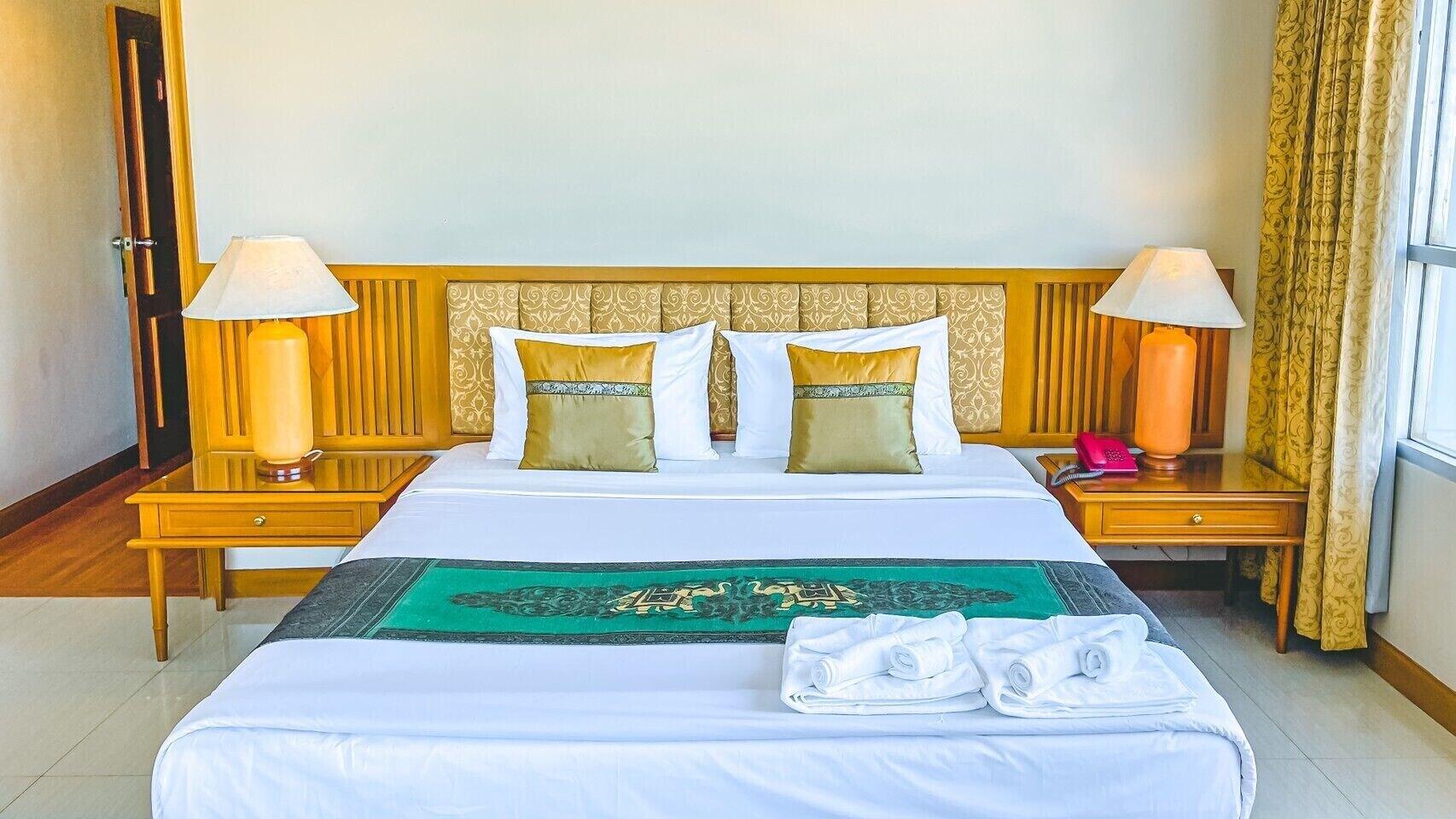K Park Grand Hotel Sha Plus Certified Surat Thani Exterior foto